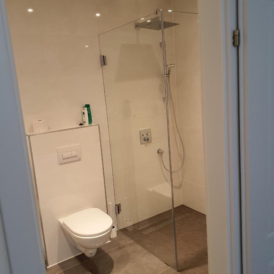Top Apartment Wina Bagian luar foto