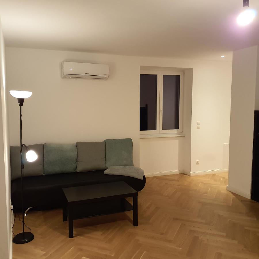 Top Apartment Wina Bagian luar foto